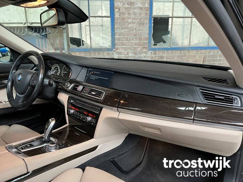 BMW 730d High Executive 7er 245PS 2013 -Orig. NL-, 58-ZRK-7