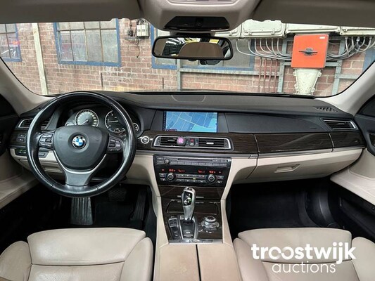 BMW 730d High Executive 7er 245PS 2013 -Orig. NL-, 58-ZRK-7