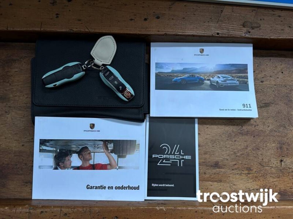 Porsche 911 Turbo S 3.8 TECHART 991.2 Facelift Carbon 581PS 2018 -Orig. EN- Cabriolet, RL-080-H