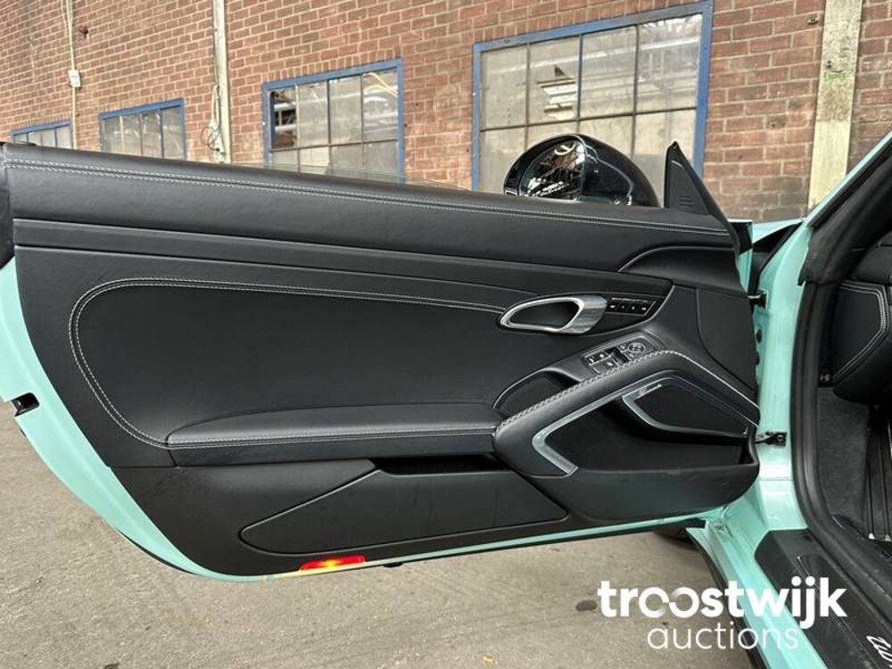 Porsche 911 Turbo S 3.8 TECHART 991.2 Facelift Carbon 581PS 2018 -Orig. EN- Cabriolet, RL-080-H