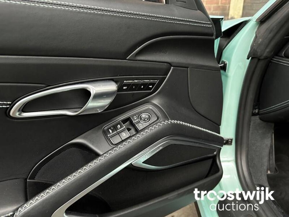 Porsche 911 Turbo S 3.8 TECHART 991.2 Facelift Carbon 581PS 2018 -Orig. EN- Cabriolet, RL-080-H