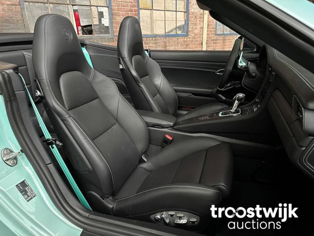 Porsche 911 Turbo S 3.8 TECHART 991.2 Facelift Carbon 581PS 2018 -Orig. EN- Cabriolet, RL-080-H