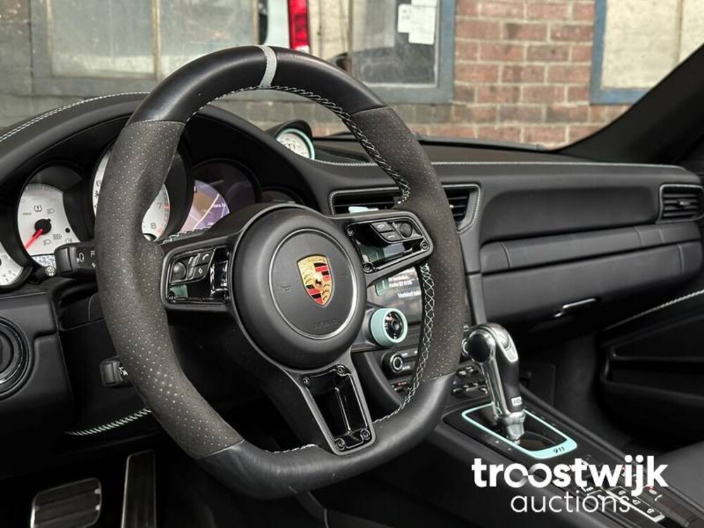 Porsche 911 Turbo S 3.8 TECHART 991.2 Facelift Carbon 581PS 2018 -Orig. EN- Cabriolet, RL-080-H