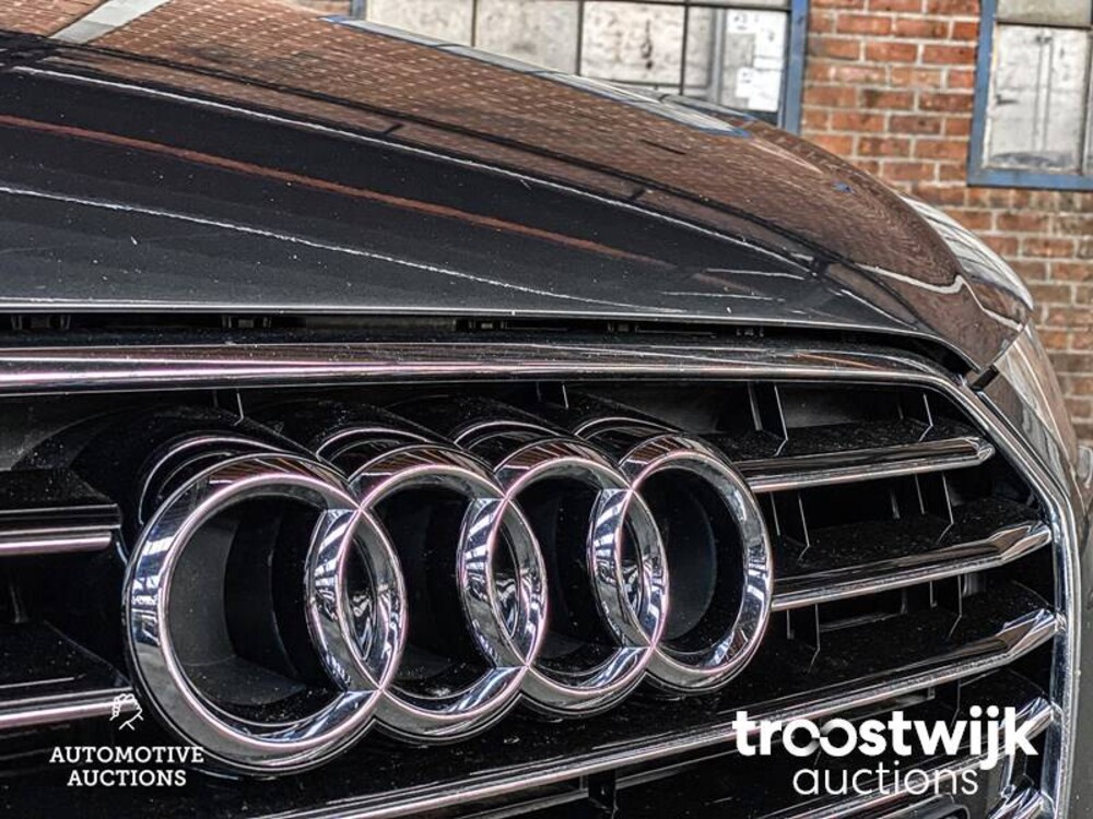 Audi A6 S-Line 3.0 TDI Quattro 218PS 2017