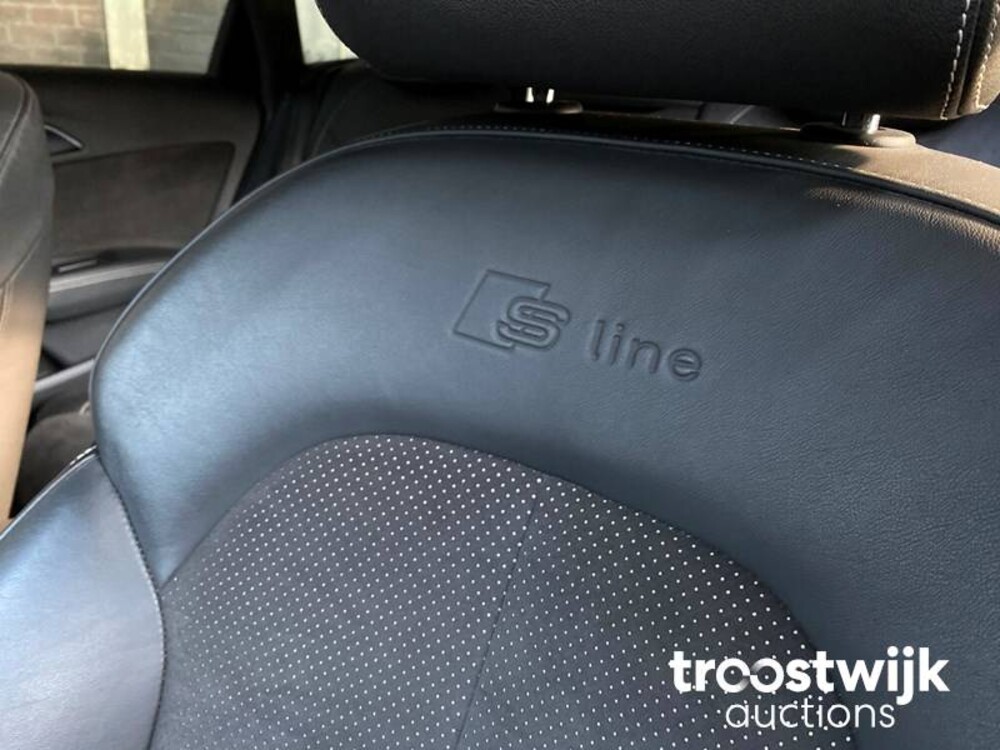 Audi A6 S-Line 3.0 TDI Quattro 218PS 2017