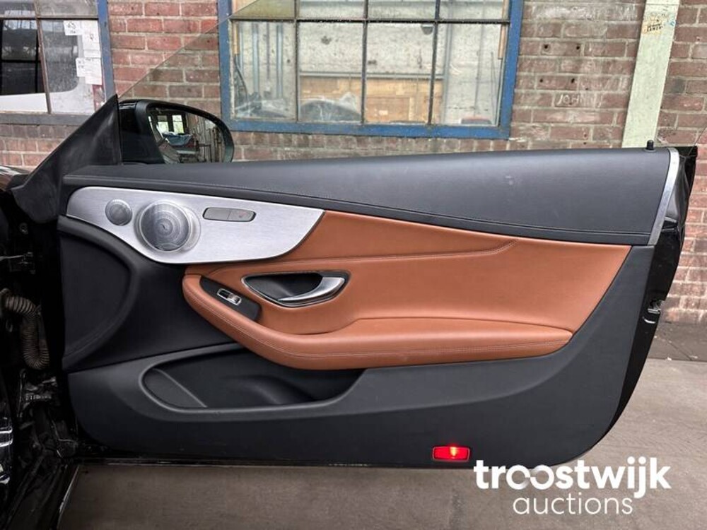 Mercedes-Benz C300 AMG Coupe 245 PS 2016 C-Klasse