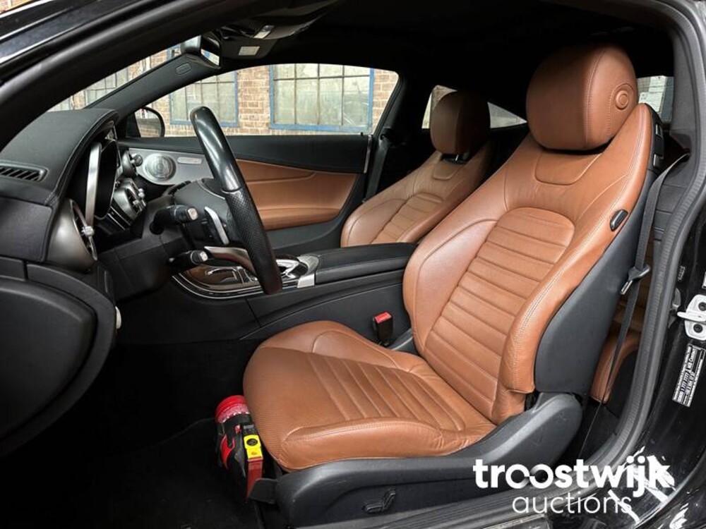 Mercedes-Benz C300 AMG Coupe 245 PS 2016 C-Klasse