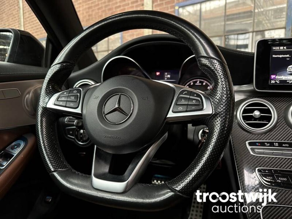 Mercedes-Benz C300 AMG Coupe 245 PS 2016 C-Klasse