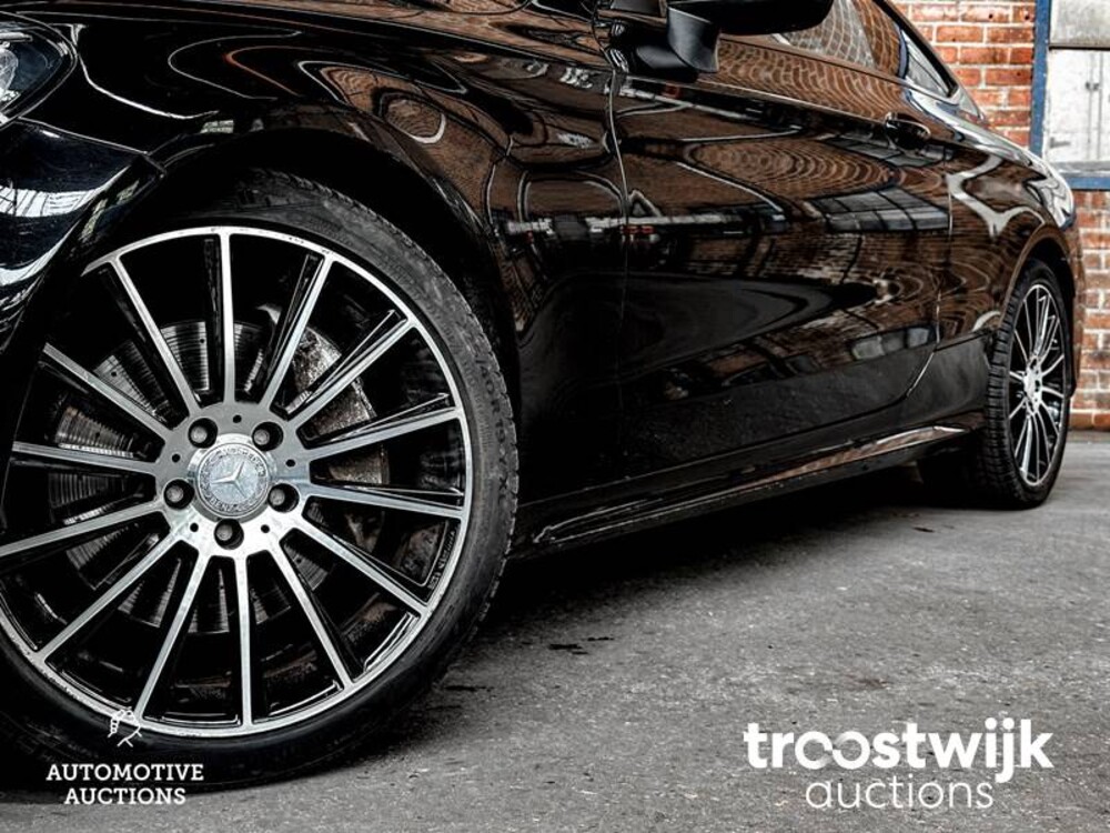 Mercedes-Benz C300 AMG Coupe 245 PS 2016 C-Klasse