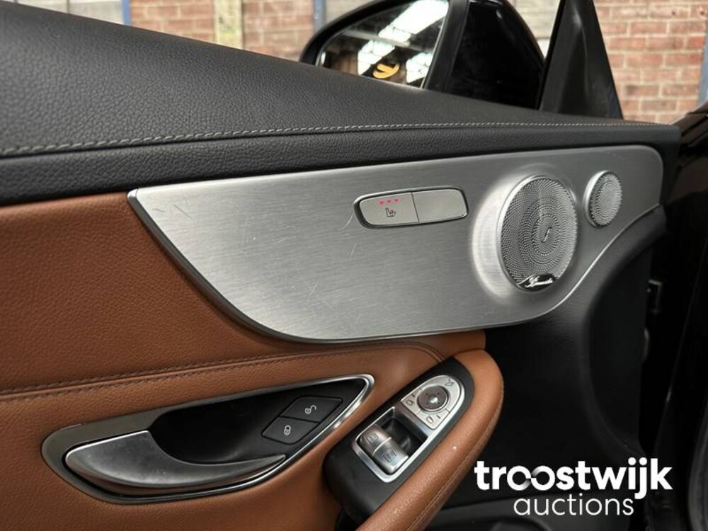 Mercedes-Benz C300 AMG Coupe 245 PS 2016 C-Klasse