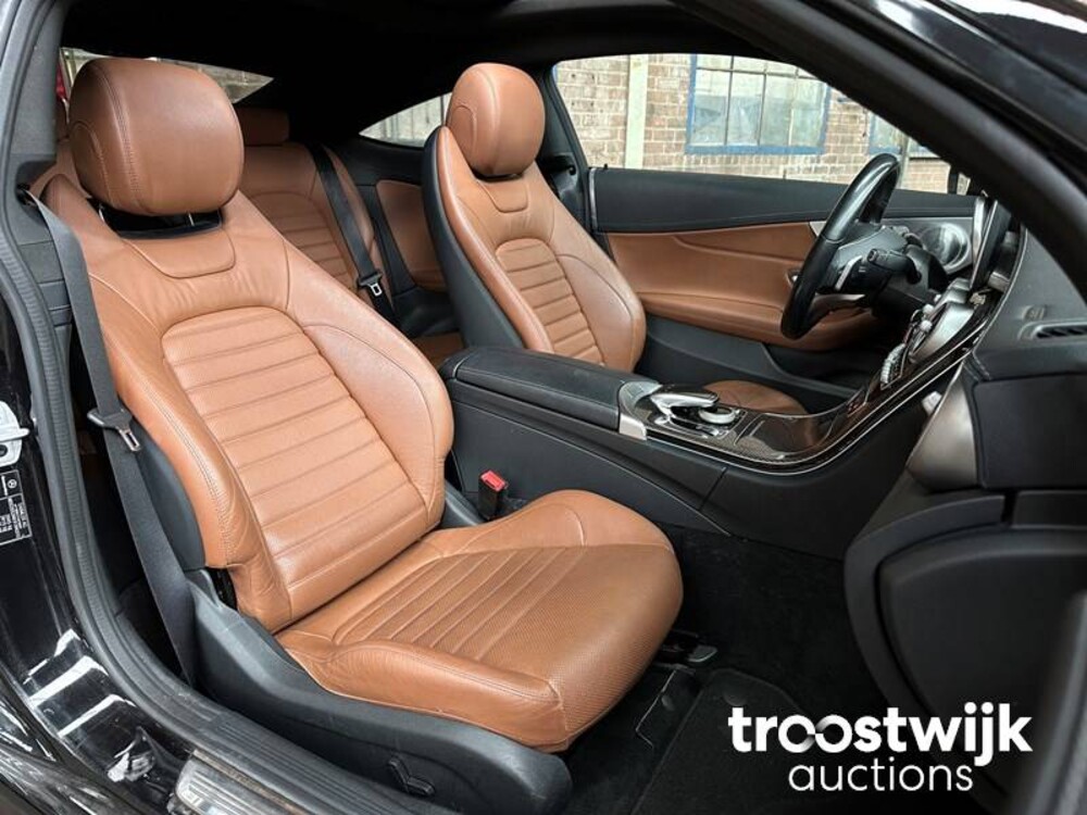 Mercedes-Benz C300 AMG Coupe 245 PS 2016 C-Klasse