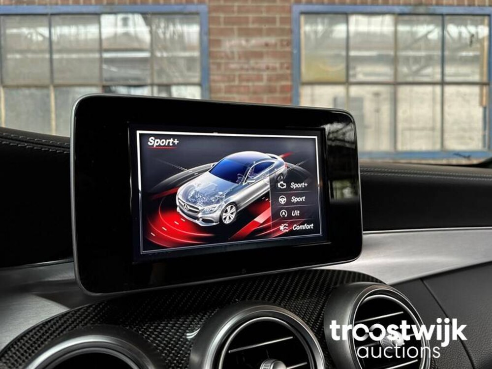 Mercedes-Benz C300 AMG Coupe 245 PS 2016 C-Klasse