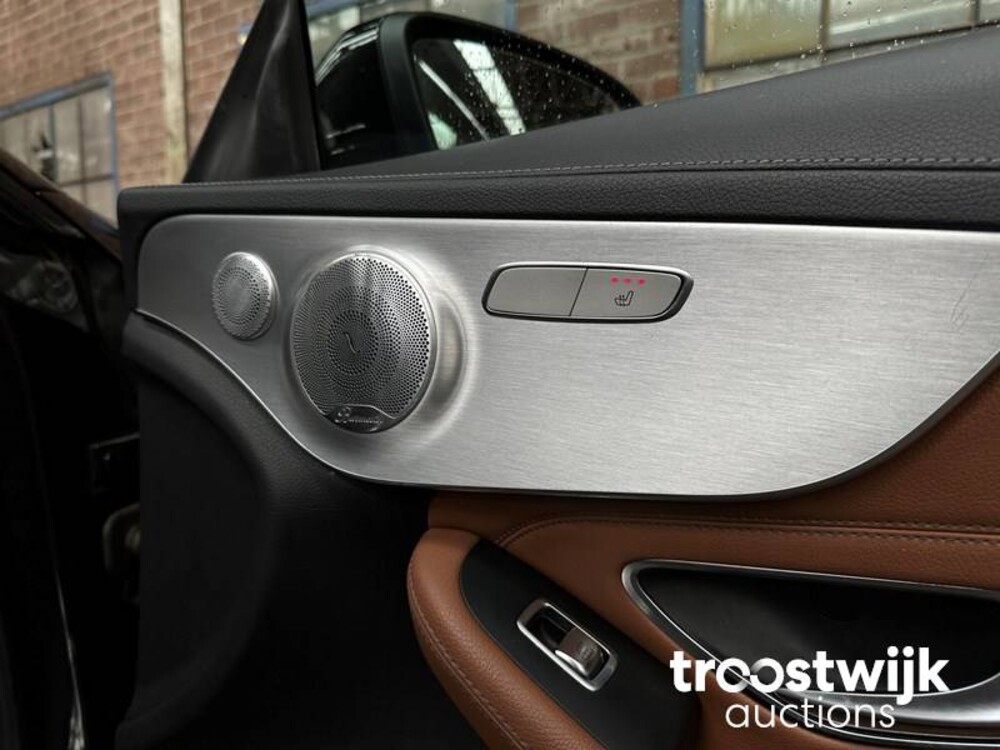 Mercedes-Benz C300 AMG Coupe 245 PS 2016 C-Klasse