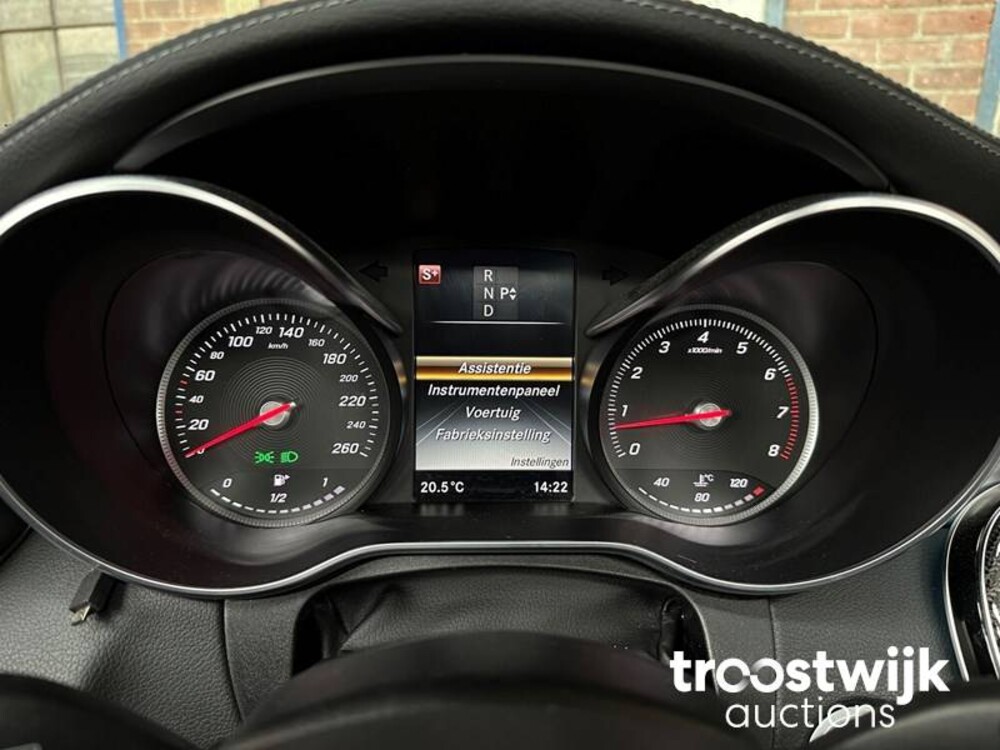 Mercedes-Benz C300 AMG Coupe 245 PS 2016 C-Klasse