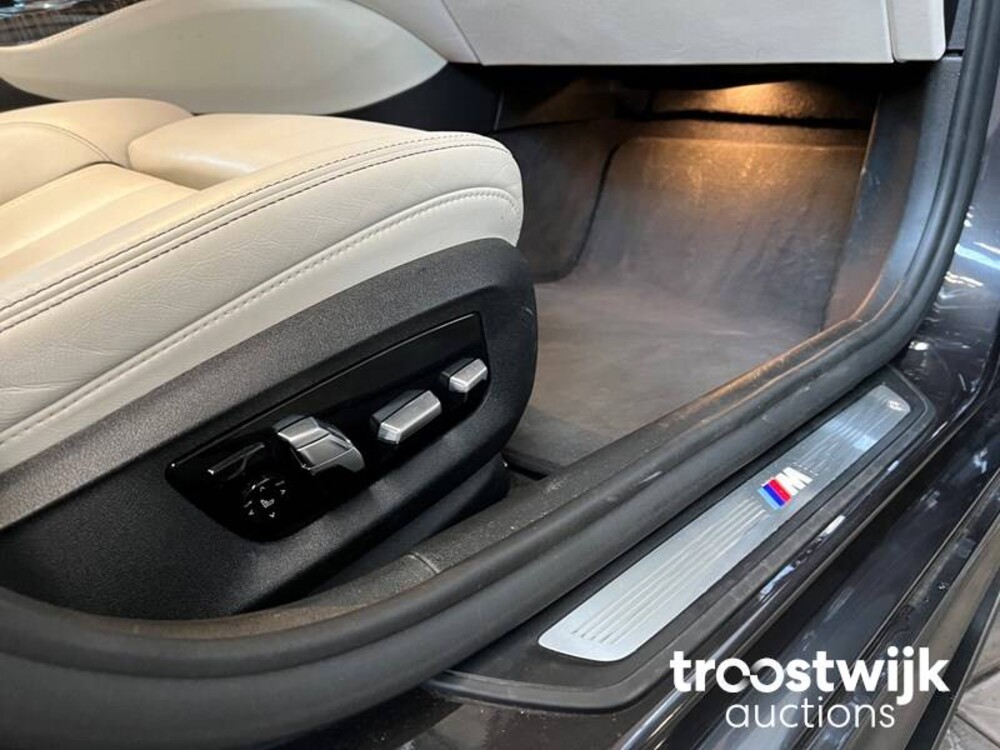 BMW 540i xDrive M-PERFORMANCE M-Sport 5er 340PS 2018 -Org. NL-, SH-052-H