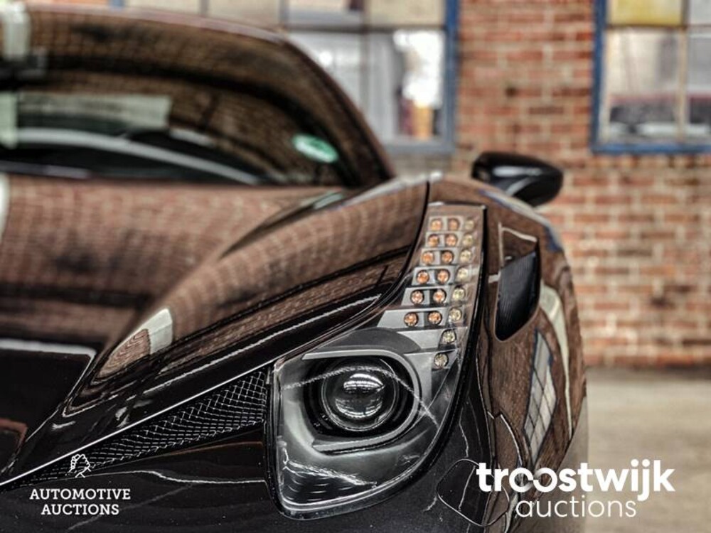 Ferrari 458 Italia F142 4.5 V8 570hp 2011