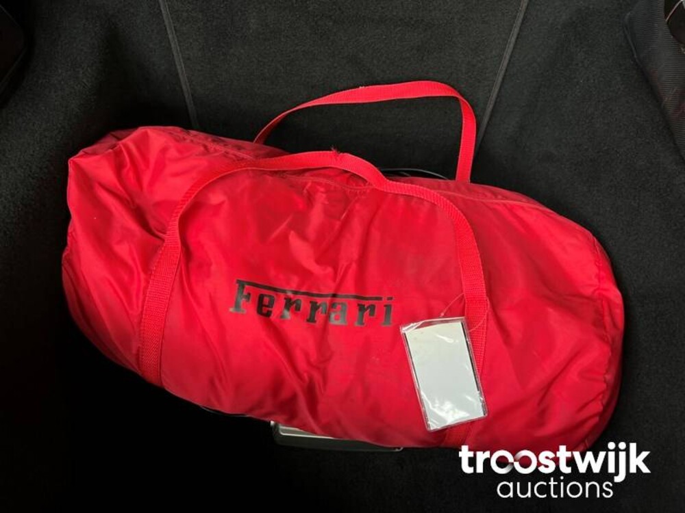 Ferrari 458 Italia F142 4.5 V8 570hp 2011