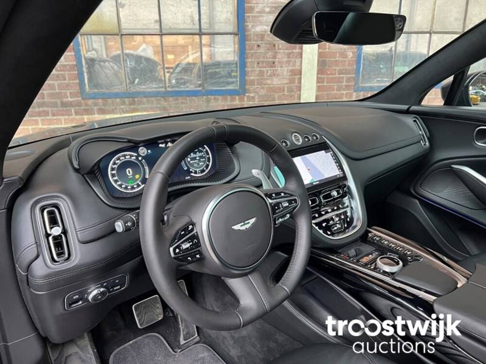 Aston Martin DBX 4.0 V8 551hp 2020, R-303-JK