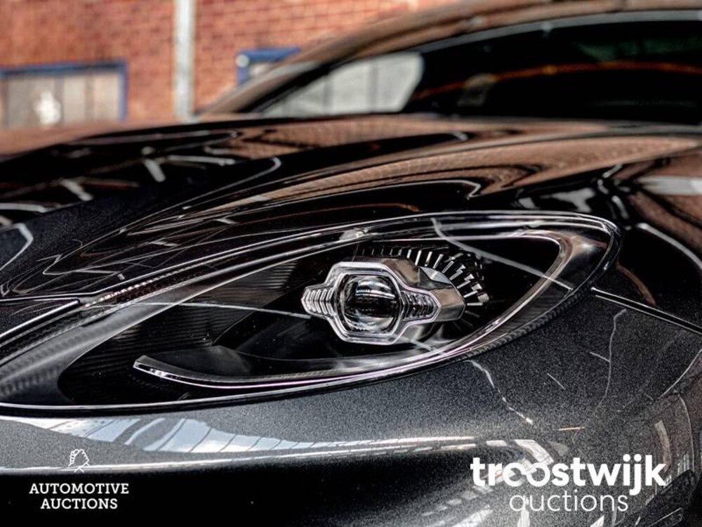 Aston Martin DBX 4.0 V8 551hp 2020, R-303-JK