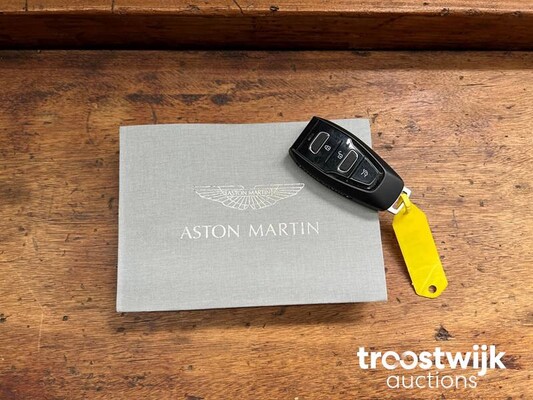 Aston Martin DBX 4.0 V8 551pk 2020, R-303-JK