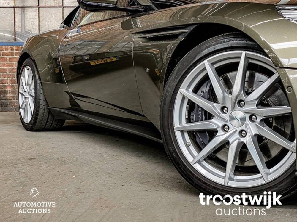 Aston Martin DB11 5.2 V12 Twin Turbo 609PS 2017