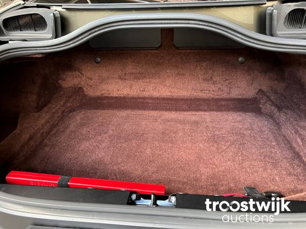 Aston Martin DB11 5.2 V12 Twin Turbo 609PS 2017