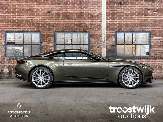 Aston Martin DB11 5.2 V12 Twin Turbo 609PS 2017