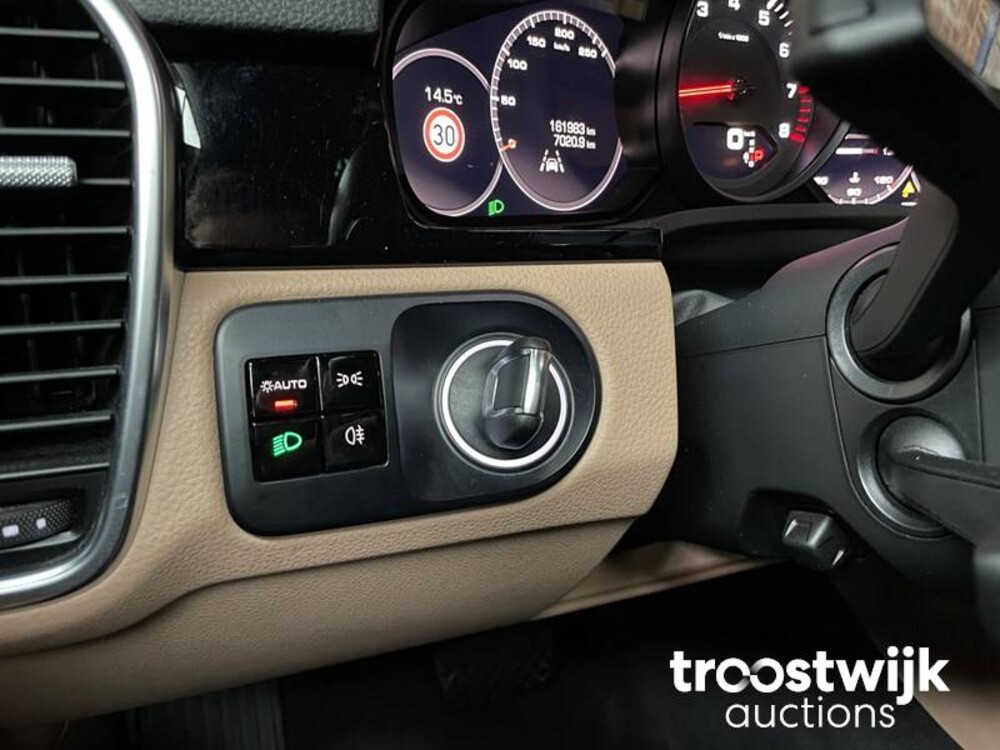 Porsche Cayenne 3.0 V6 340PS 2018 NEU-MODELL -Mehr über NL-, ST-296-D