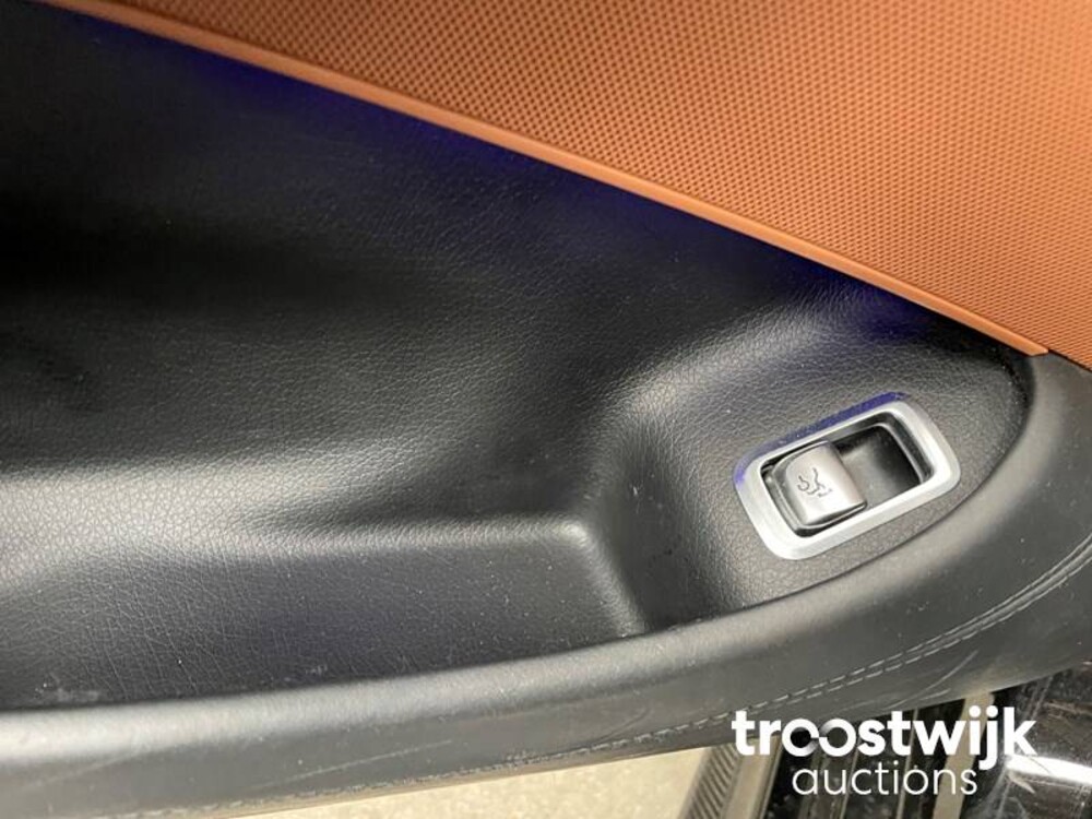 Mercedes-Benz S63 AMG 5.5 V8 4Matic  585 PS 2016 S-Klasse Cabriolet, KD-897-J