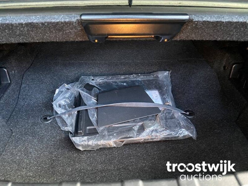 BMW Z4 sDrive35i Sport- Automatik 306hp 2009