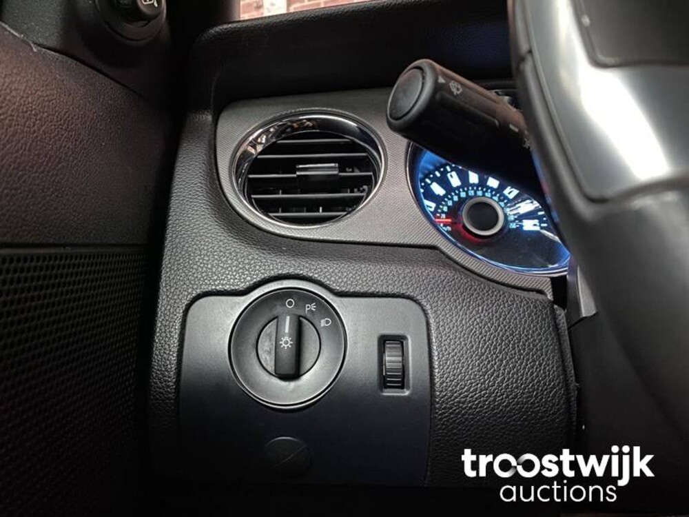 Ford Mustang V6 3.7L 305PS 2013