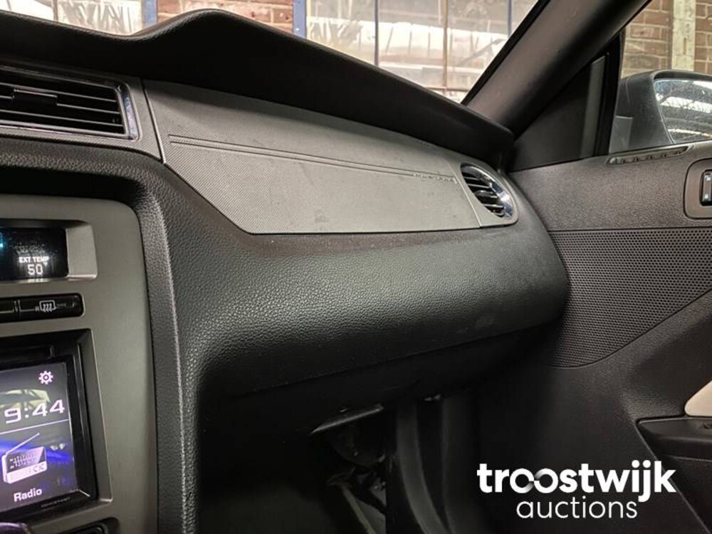 Ford Mustang V6 3.7L 305PS 2013