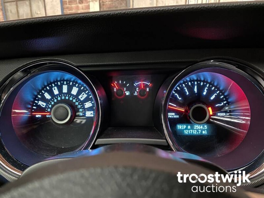 Ford Mustang V6 3.7L 305PS 2013