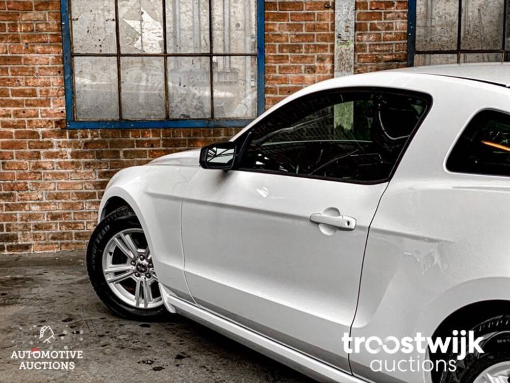 Ford Mustang V6 3.7L 305PS 2013