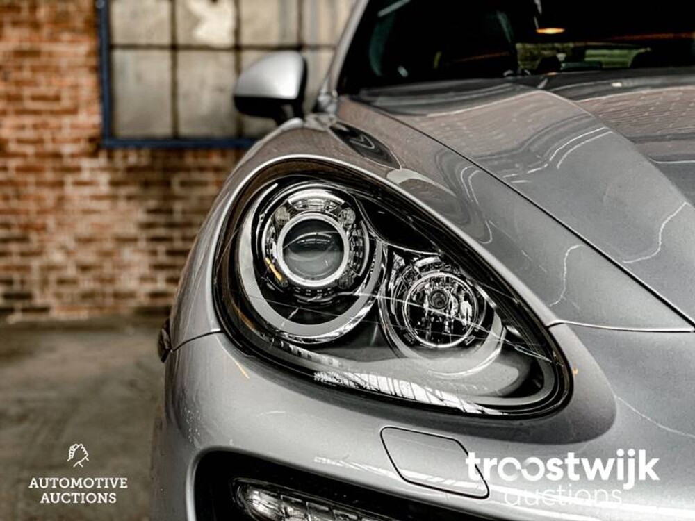 Porsche Cayenne Turbo 4.8 V8 500PS 2010