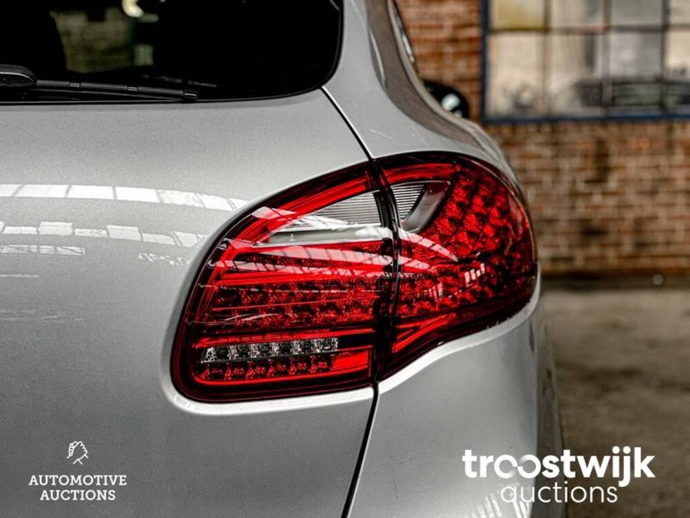 Porsche Cayenne Turbo 4.8 V8 500PS 2010