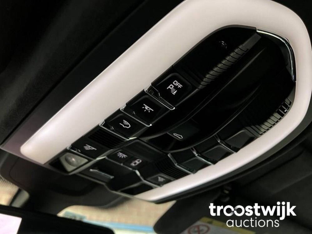 Porsche Cayenne Turbo 4.8 V8 500PS 2010