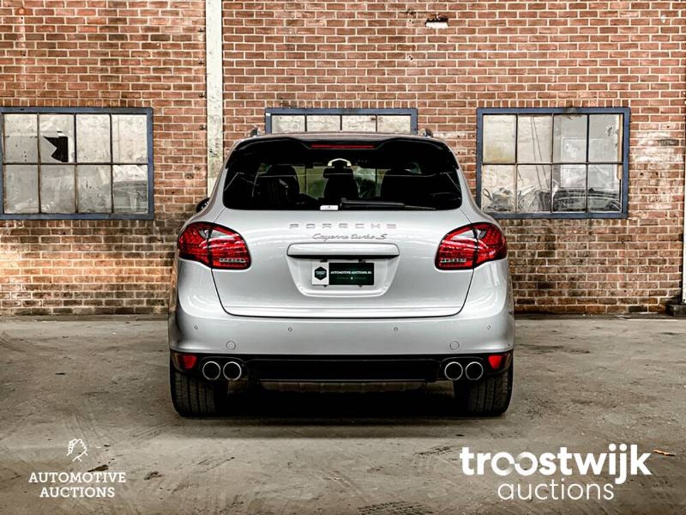 Porsche Cayenne Turbo 4.8 V8 500PS 2010