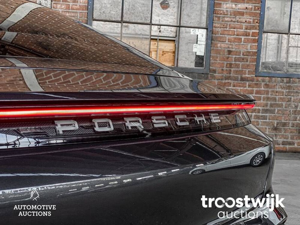 Porsche Taycan 4S Performance 84kWh 84kWh 489PS 2020 -Orig NL-, J-151-JF