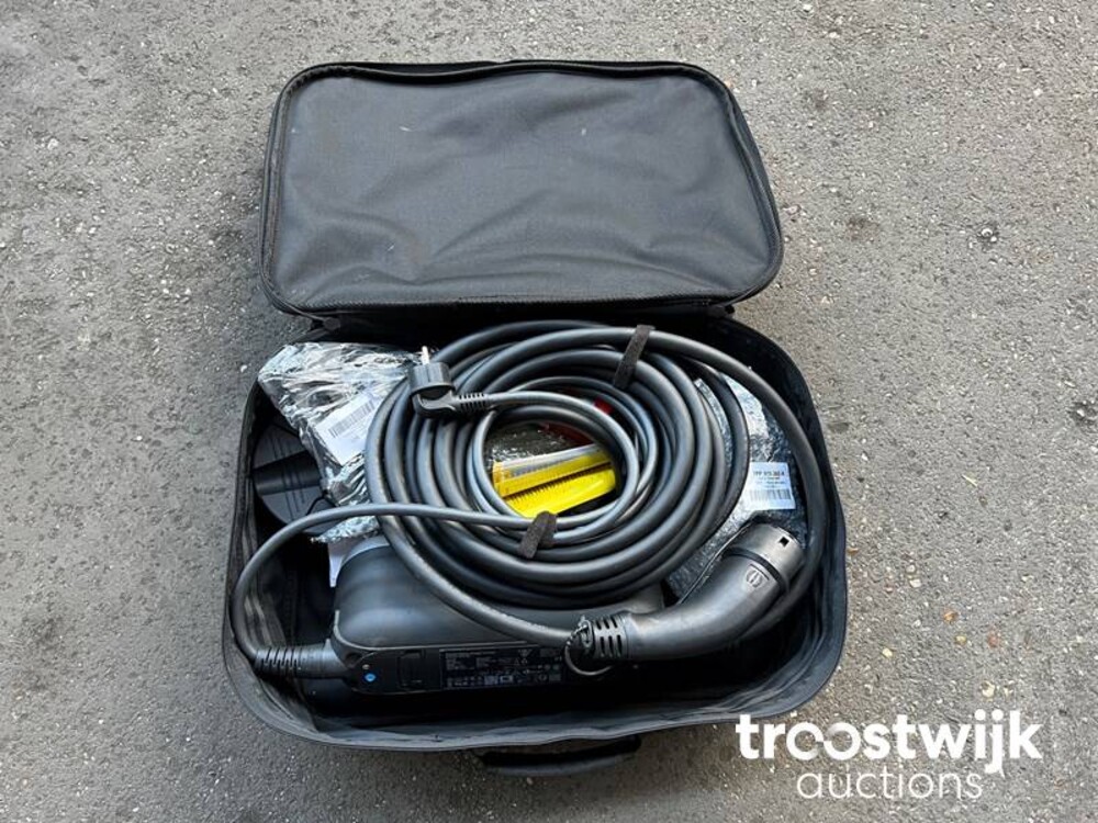 Porsche Taycan 4S Performance 84kWh 84kWh 489PS 2020 -Orig NL-, J-151-JF