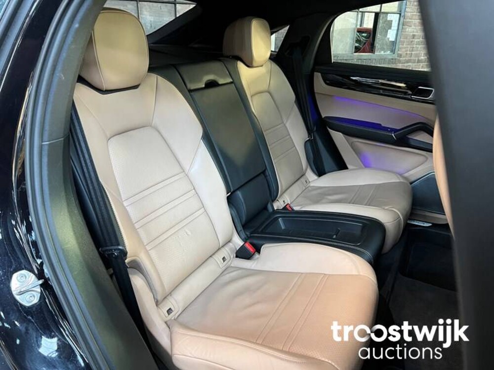 Porsche Cayenne S 2.9 V6 Sport Design 441hp 2019 SportChrono, NL Nummernschild 