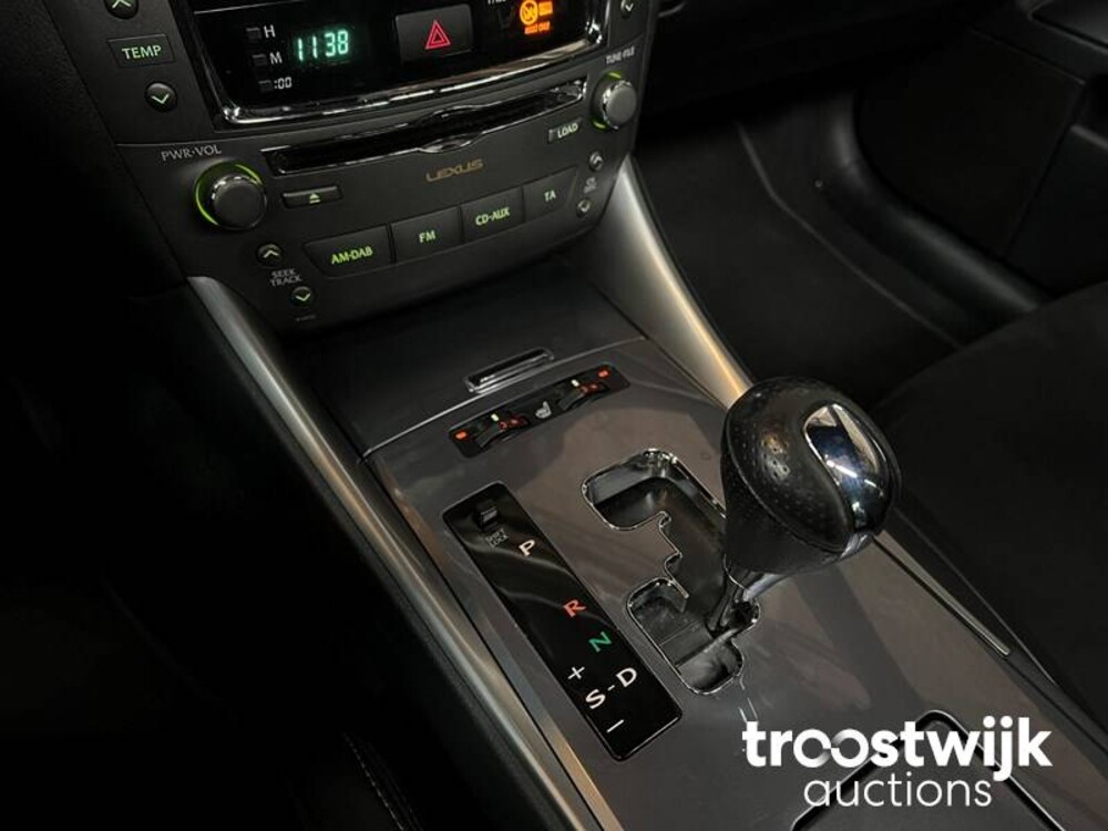 Lexus IS 250 F-Sport Line Limousine 208PS 2011, L-434-ZR