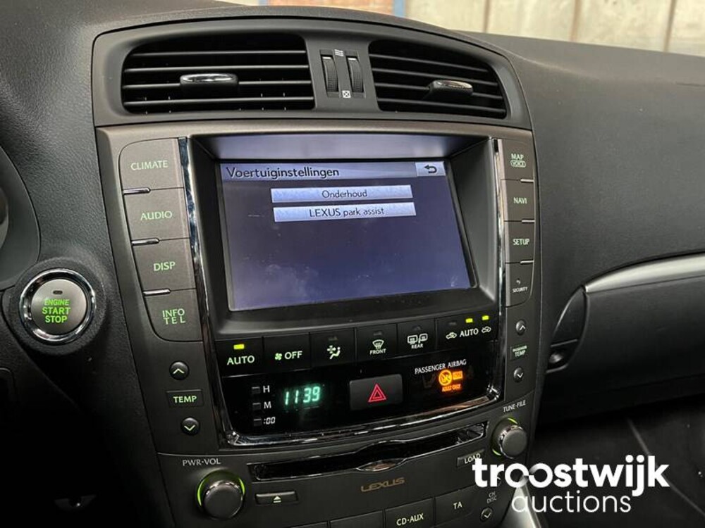 Lexus IS 250 F-Sport Line Limousine 208PS 2011, L-434-ZR