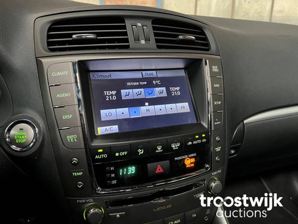 Lexus IS 250 F-Sport Line Limousine 208PS 2011, L-434-ZR