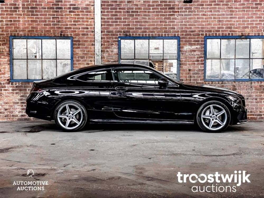 Mercedes-Benz C180 Coupe AMG Premium Plus 156PS 2017, G-955-VT