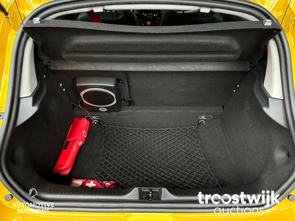 Renault Clio RS Trophy-R Sport  200PS 2014, R-517-LK