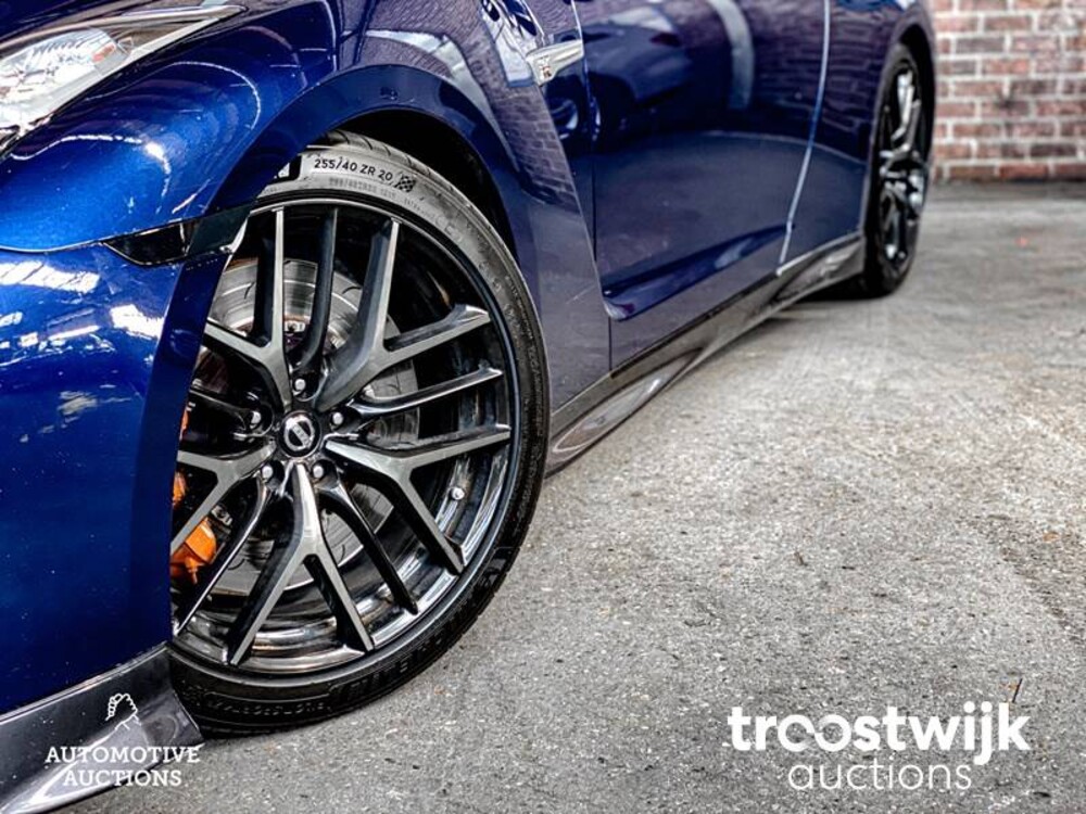 Nissan GT-R R35 3.8 V6 570 PS 2016 GTR35 FACELIFT GTR
