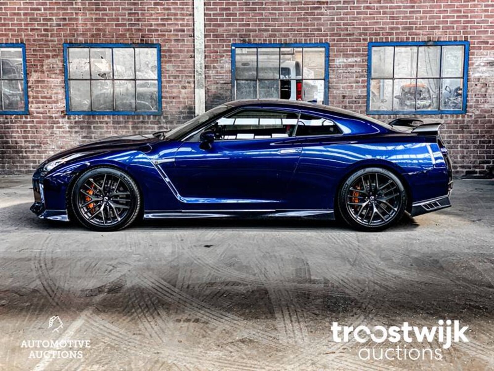 Nissan GT-R R35 3.8 V6 570 PS 2016 GTR35 FACELIFT GTR