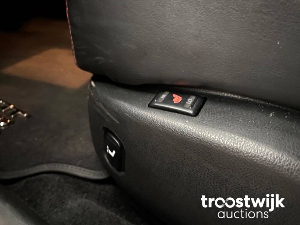 Nissan GT-R R35 3.8 V6 570 PS 2016 GTR35 FACELIFT GTR