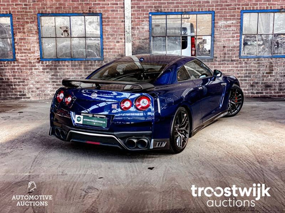 Nissan GT-R R35 3.8 V6 570 PS 2016 GTR35 FACELIFT GTR